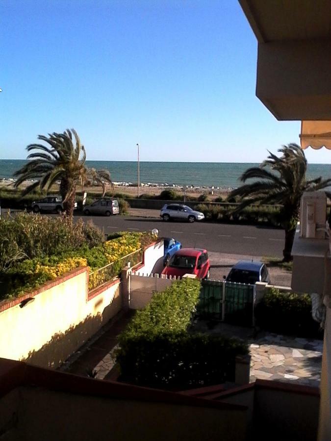 Апартаменты La Casa Del Mare Каррара Экстерьер фото